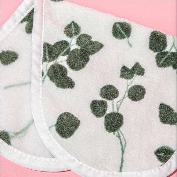 The Original Makeup Eraser in White Green Eucalyptus Print (Full Size) - Picture 6 of 7